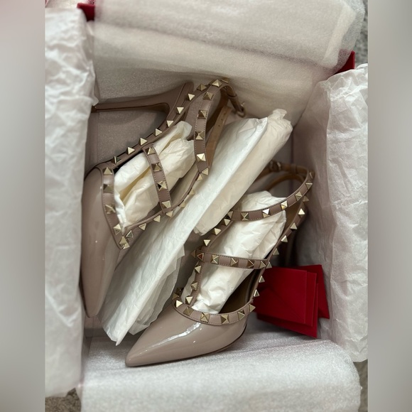 Valentino rock stud patent size 39 - Picture 9 of 12